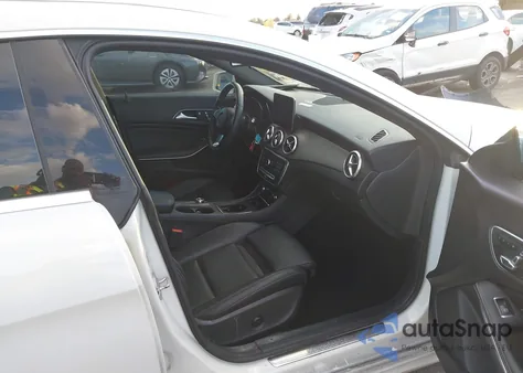 2018 Mercedes-Benz Cla 250 из США, поврежденный, VIN WDDSJ4EB3JN586193